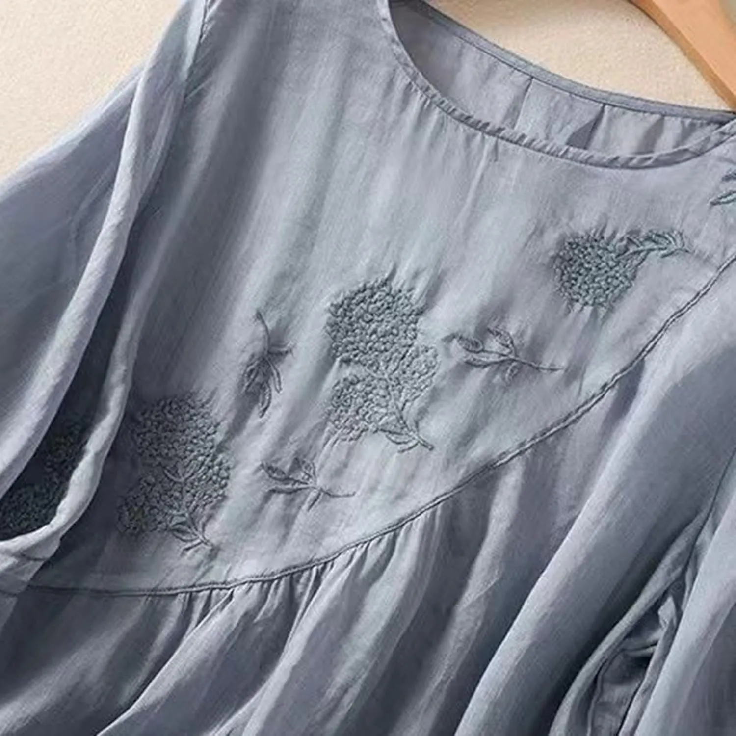 Linen Shirts for Women Crewneck Retro Blouses Boho Summer Tee Shirt Long Sleeve Loose Tunic Tops