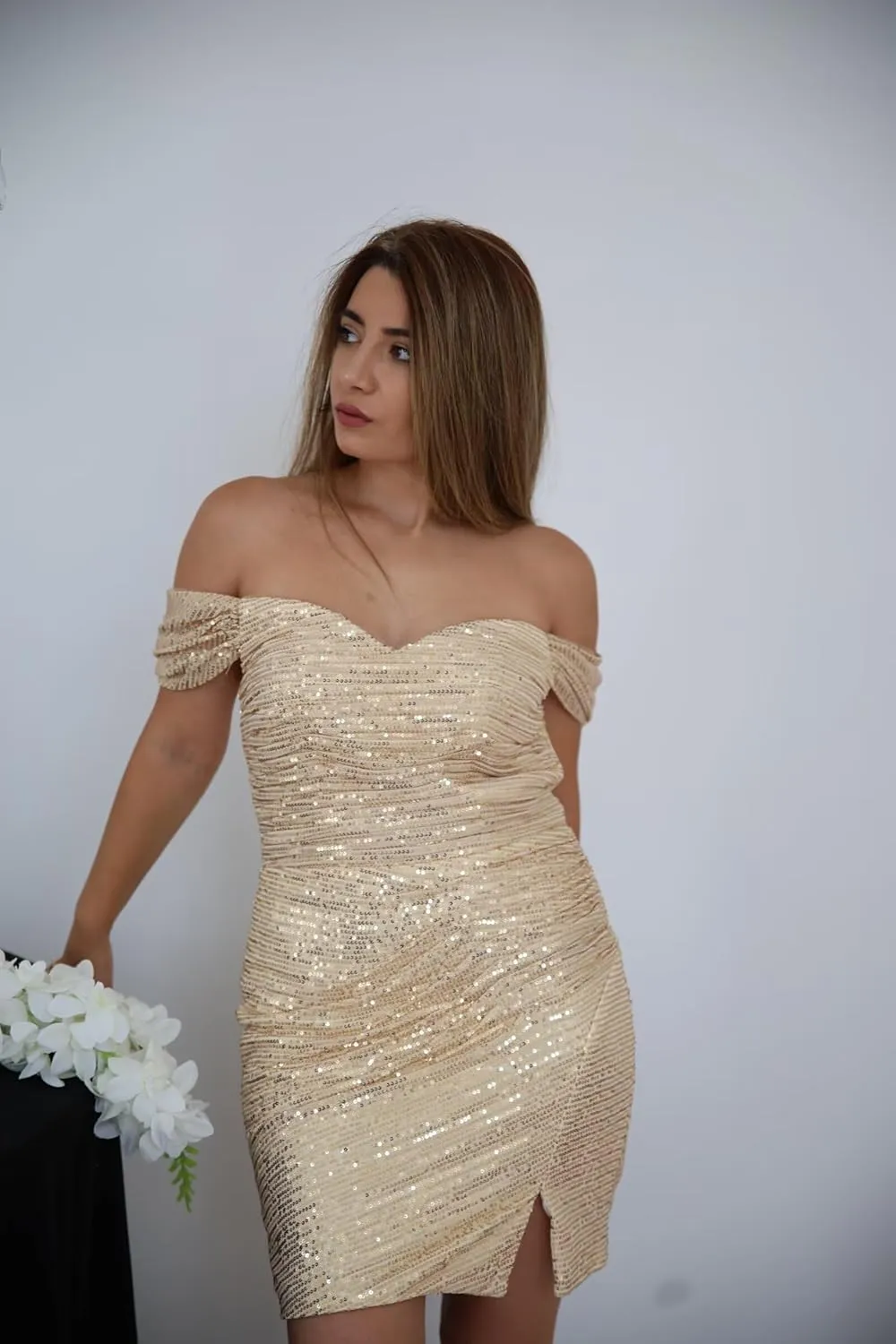 Maxianever Sequin Homecoming Dresses Short Off Shoulder Sparkly Tight for Teens with Slit Prom Cocktail Dresses