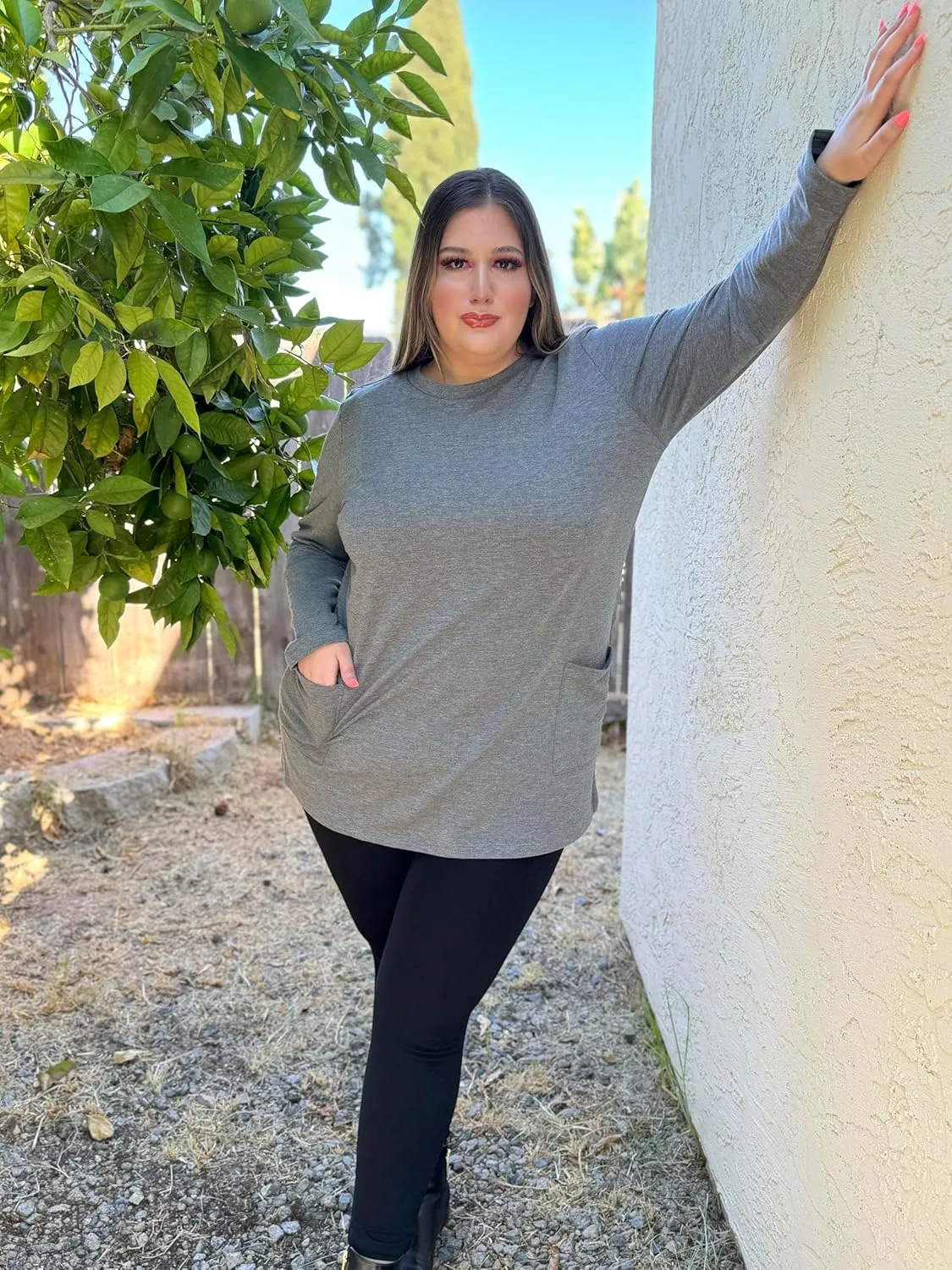 RITERA Plus Size Top for Women Long Sleeve Tunic Tops Winter Shirts Fall Casual T-shirts with Pockets Crewneck XL-5XL