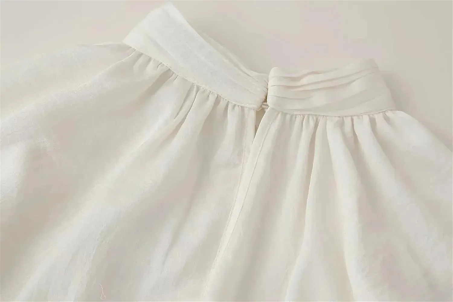 Women's White Shirt Laminated Ruffled Round Neck Long Sleeve Casual Lightweight Shirt Top